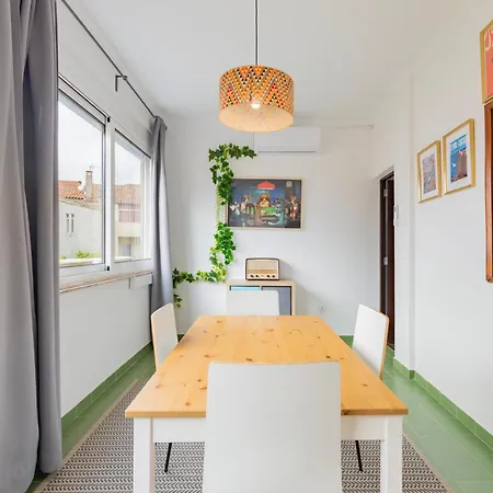 Remodeled Historical In The Center アパート Fundão