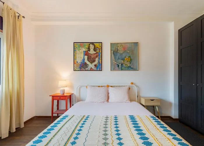 Apartment Remodeled Historical In The Center