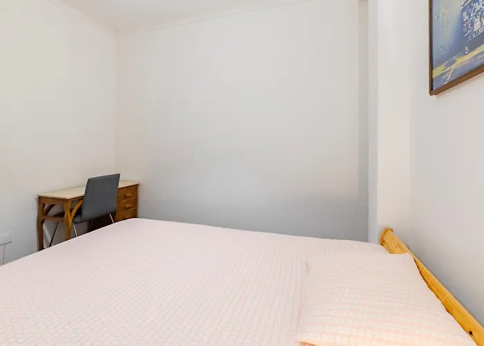 Remodeled Historical In The Center Апартаменты