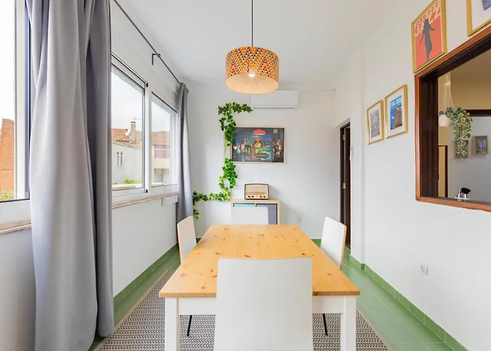 Remodeled Historical In The Center Апартаменты Фундан